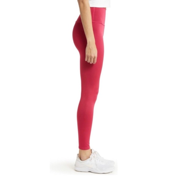 NWT ALO 7/8 High-Waist Airlift Legging in Lipstick Red Size XS - Picture 4 of 15